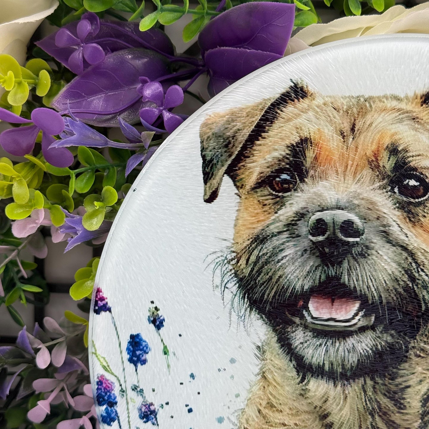 Border Terrier Wildflower 20cm Round Glass Chopping Board: Handmade Kitchen Decor