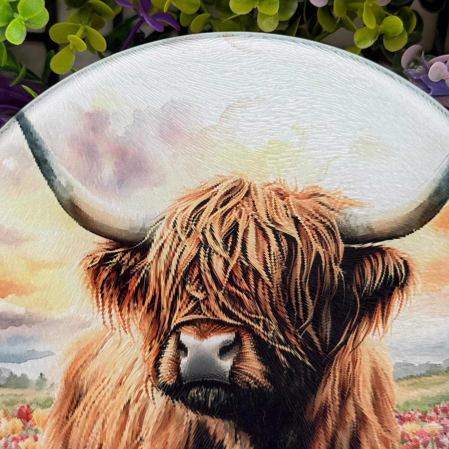 Highland Cow Round Glass Tea Pot Holder - Chopping Board - Worktop Protector - Heat Mat