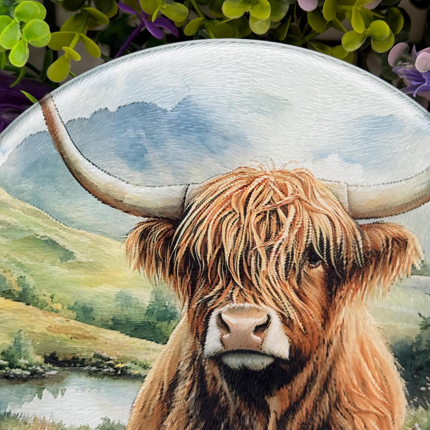 Highland Cow Round Glass Tea Pot Holder - Chopping Board - Worktop Protector - Heat Mat