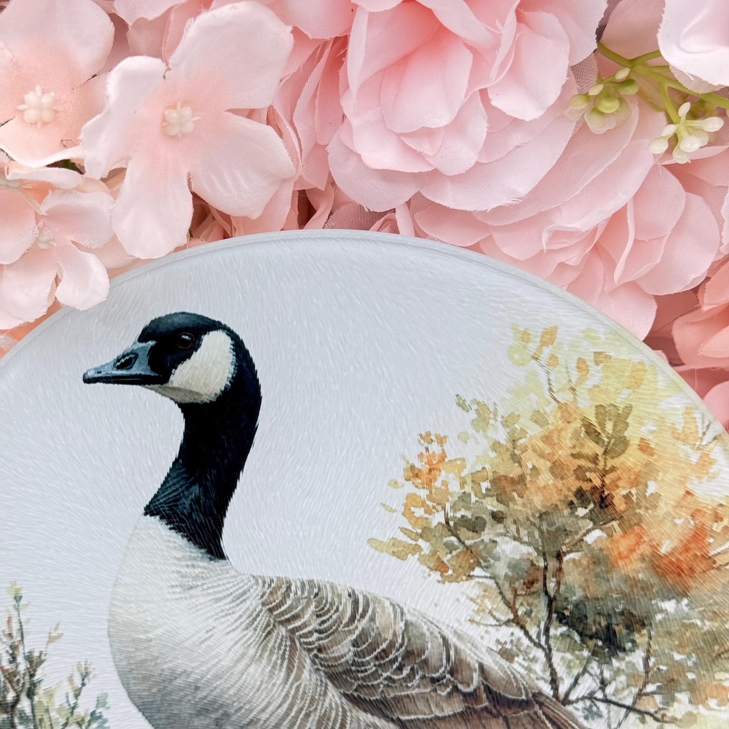Goose Glass Round Tea Pot Holder/Chopping Board, Cutting Board